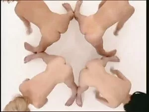 و او آماده است عکسها ...